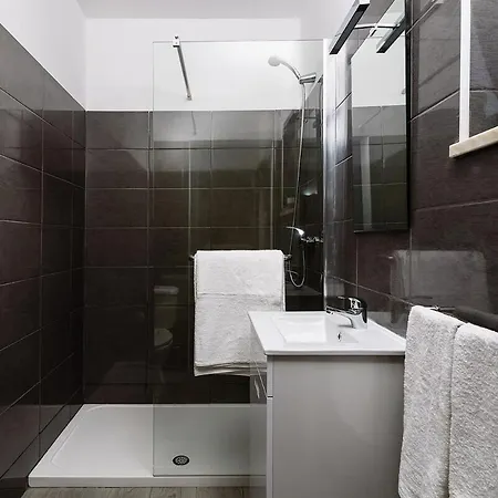 Casa 2 Irmaos فندق مبيت وإفطار لاغوس